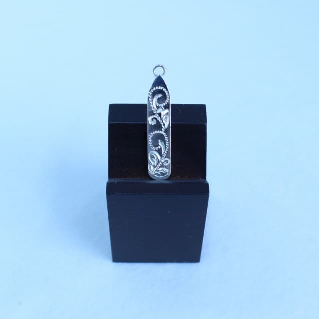 サーフボードペンダントトップ　silver